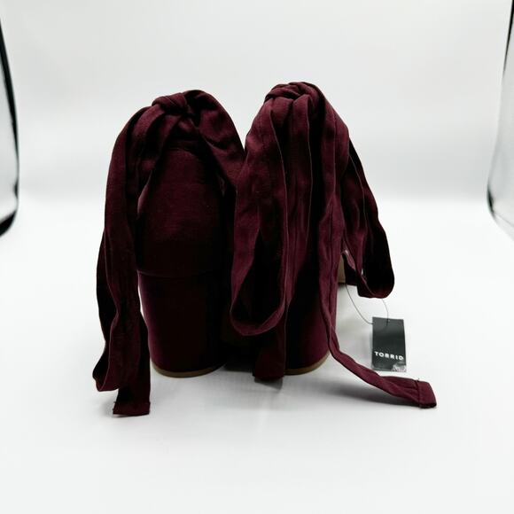 Torrid Strappy Platform Tapered Heeled Sandals Wrap Around Ankles NEW Size 10W - Picture 2 of 8